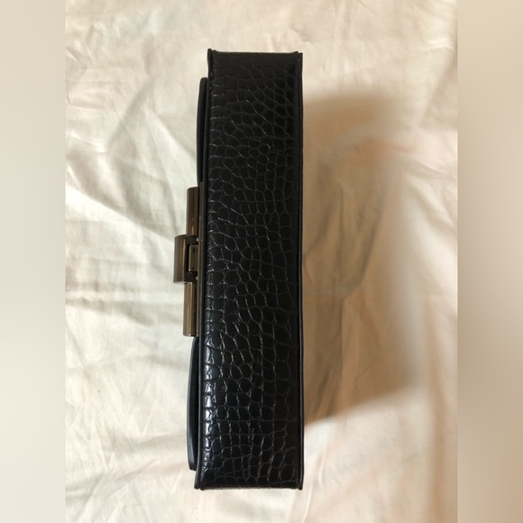 AKIRA NEVER LET YOU CROC STYLE HANDBAG - Picture 8 of 10